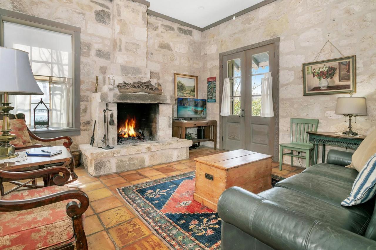 Adams Travis - 1B1Ba, Pet Friendly With Fee, Walk To Main Villa Fredericksburg Exteriör bild